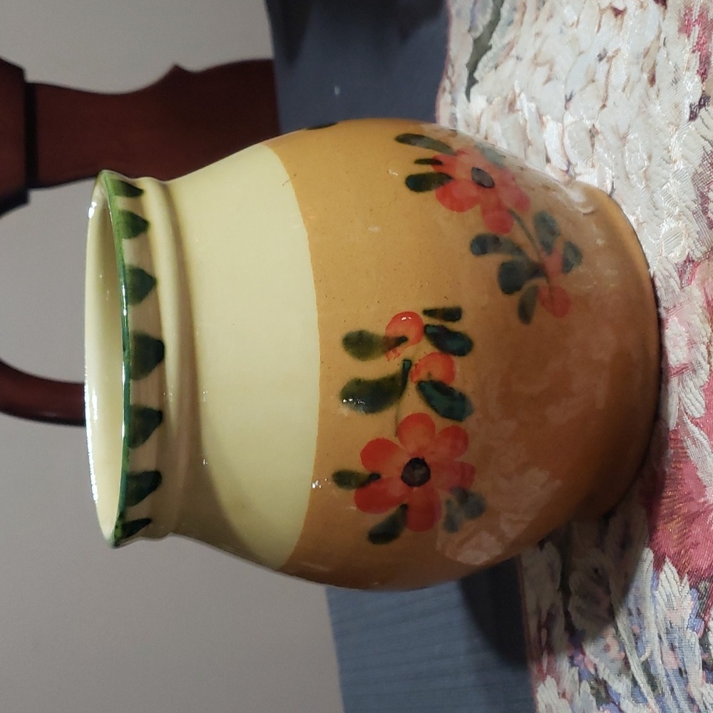 PIZZATO Vase made in Italy.  Handmade and Hand Painted.
